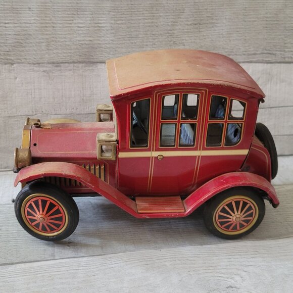 Vintage Red & Gold Tin Litho Wind-Up Car Model Grand-pa - Picture 4 of 9